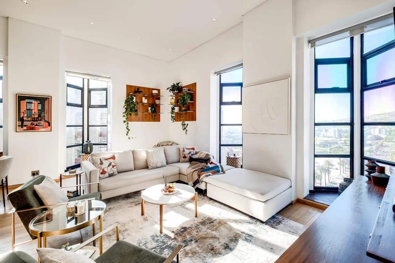 Contemporary Two Bedroom Apartment in Cape Town