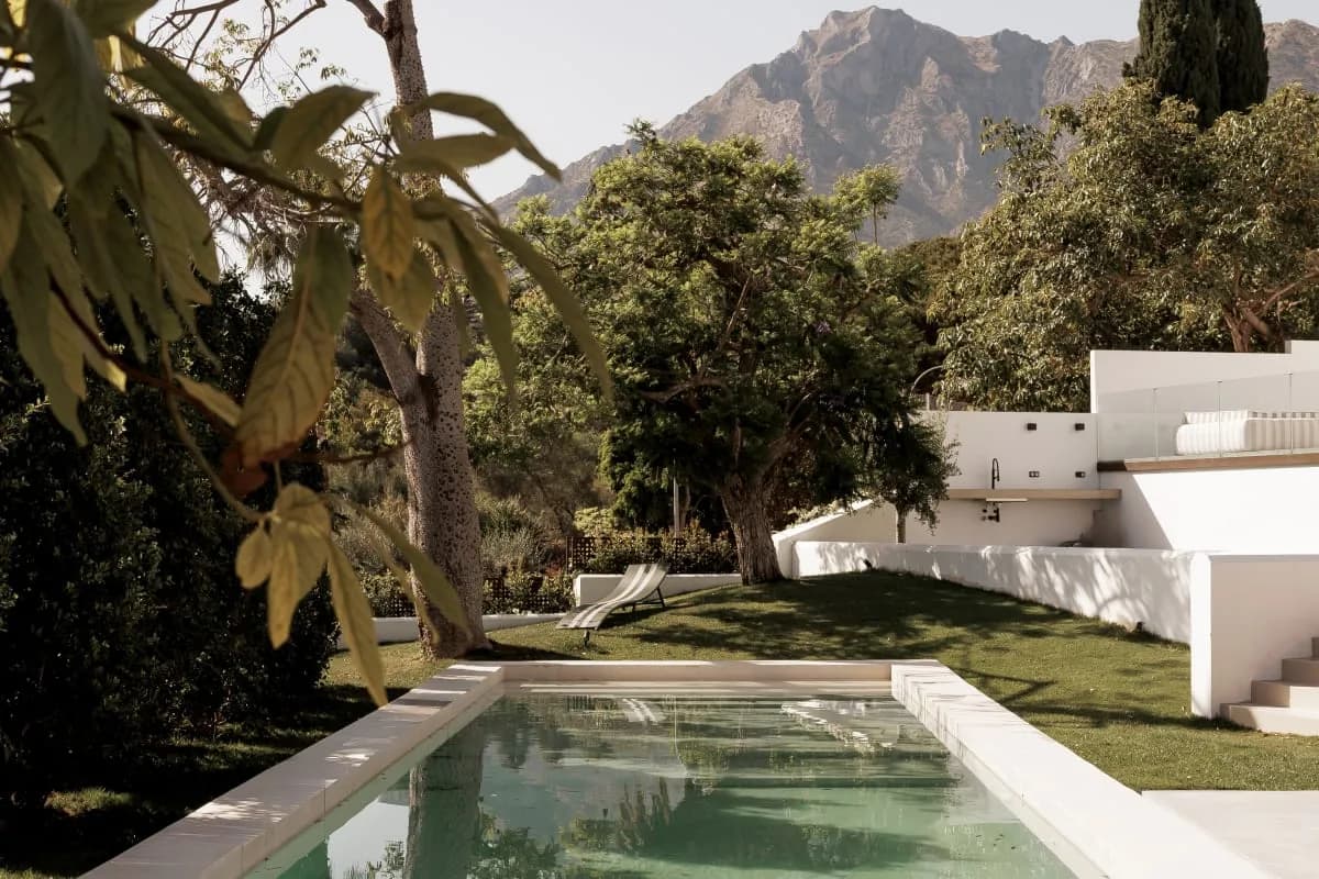 Terrace-View Five Bedroom Villa in Marbella photo 2