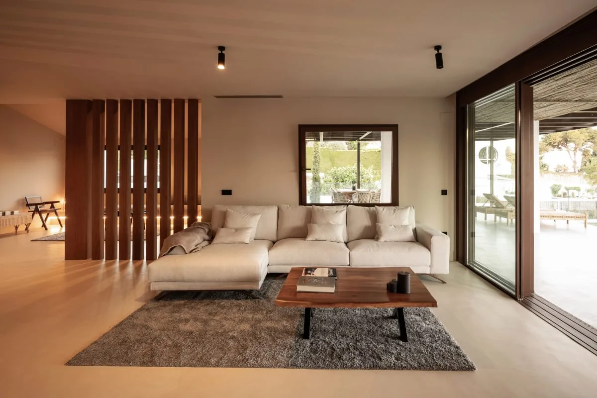 Terrace-View Five Bedroom Villa in Marbella photo 4