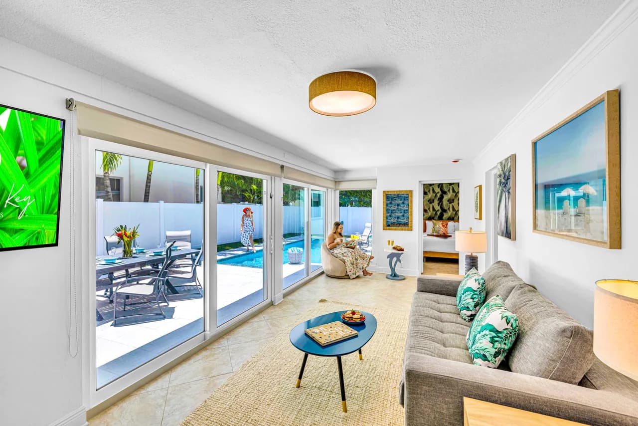 Steps to Beach Three Bedroom Villa in Fort Lauderdale photo 2