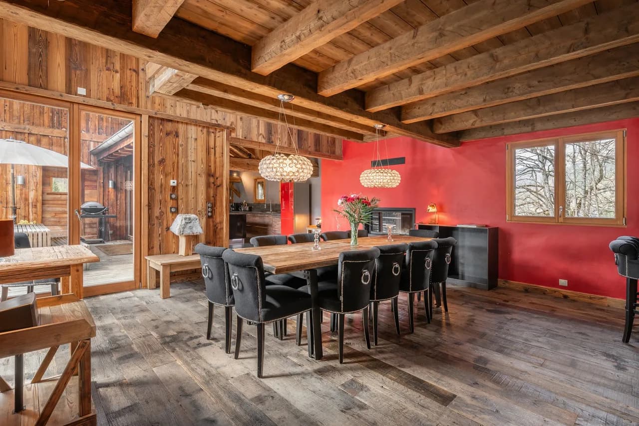 Year-Round Retreat Chalet in Morzine photo 5