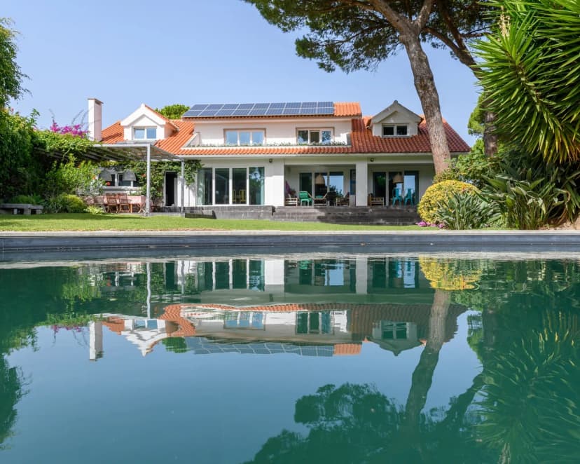Private Seven Bedroom Villa in Cascais