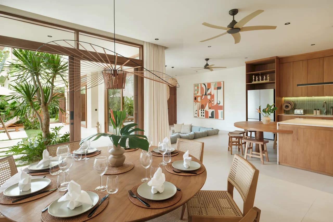 Terrace Four Bedroom Villa in Denpasar Selatan photo 4
