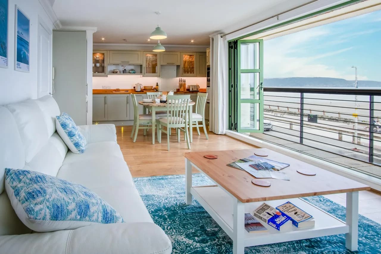 Bay View Three Bedroom Villa in Broad Haven
