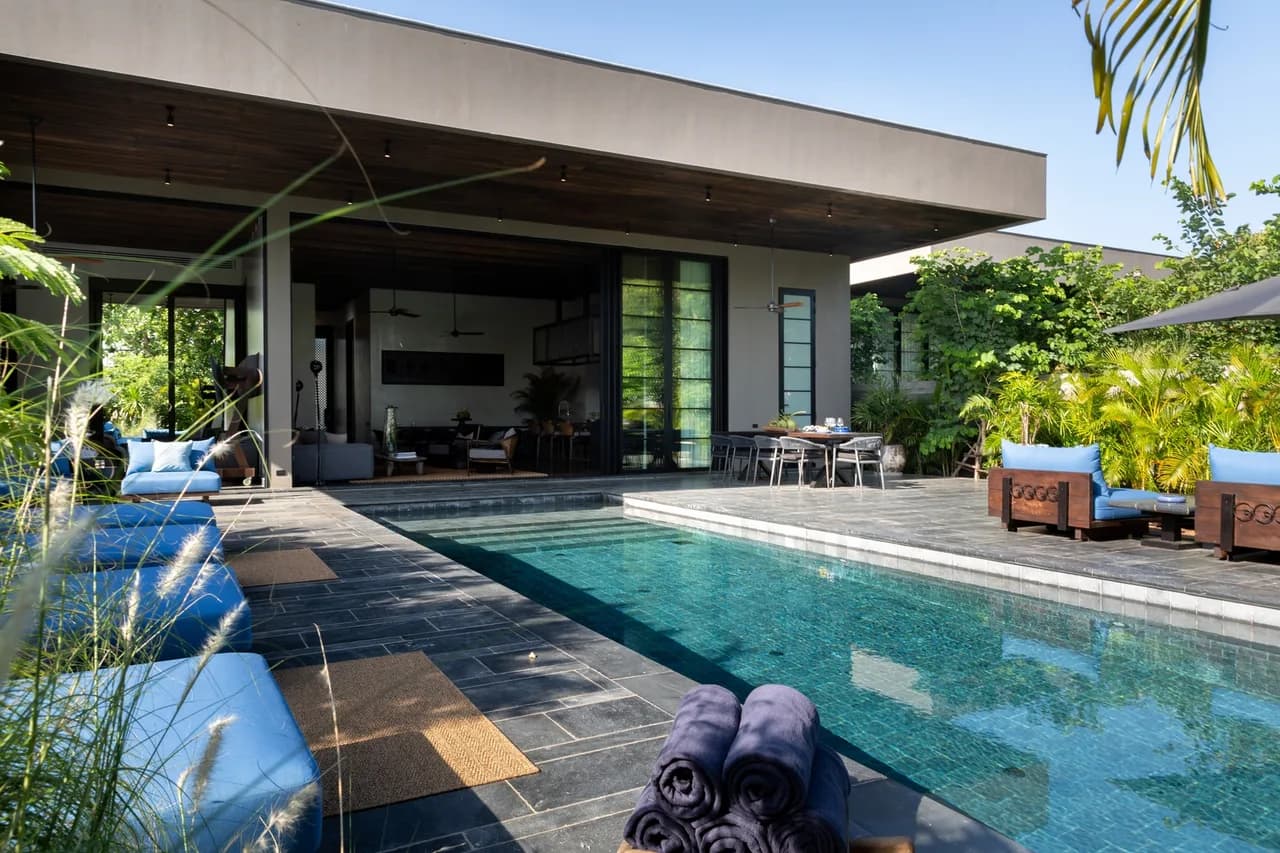 Beachfront Three Bedroom Villa in Baan Plai Laem photo 3