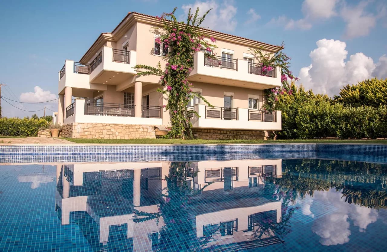 Charming Garden Villa in Rethymno Crete