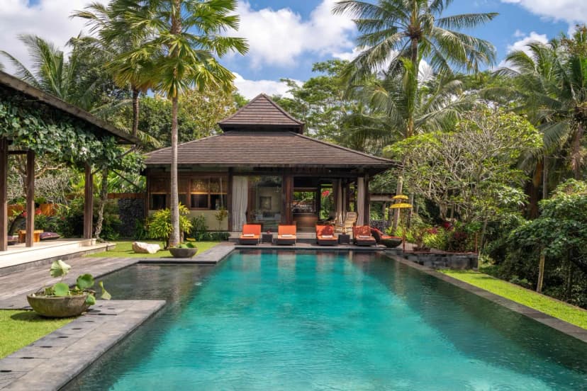 Exquisite Seven Bedroom Retreat in Bali