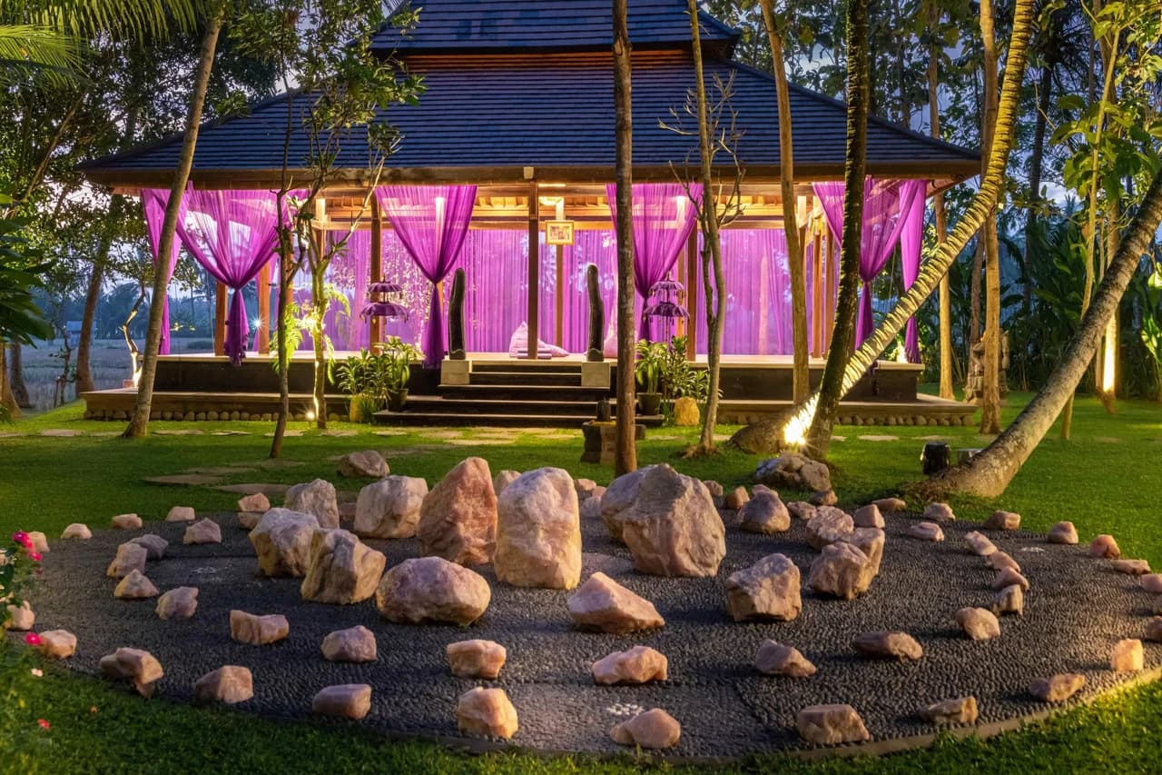 Spacious Garden Villa in Bali photo 4