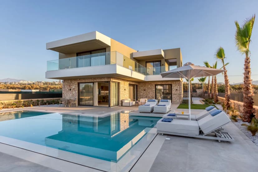 Garden View Retreat in Crete