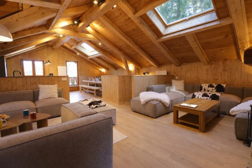 Renovated Mountain Chalet in Courchevel La Tania