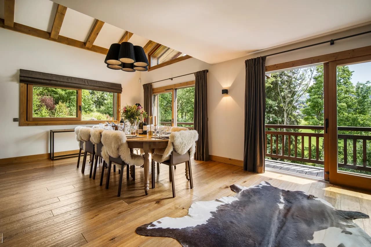 Elegant Seven Bedroom Chalet in Megève photo 4