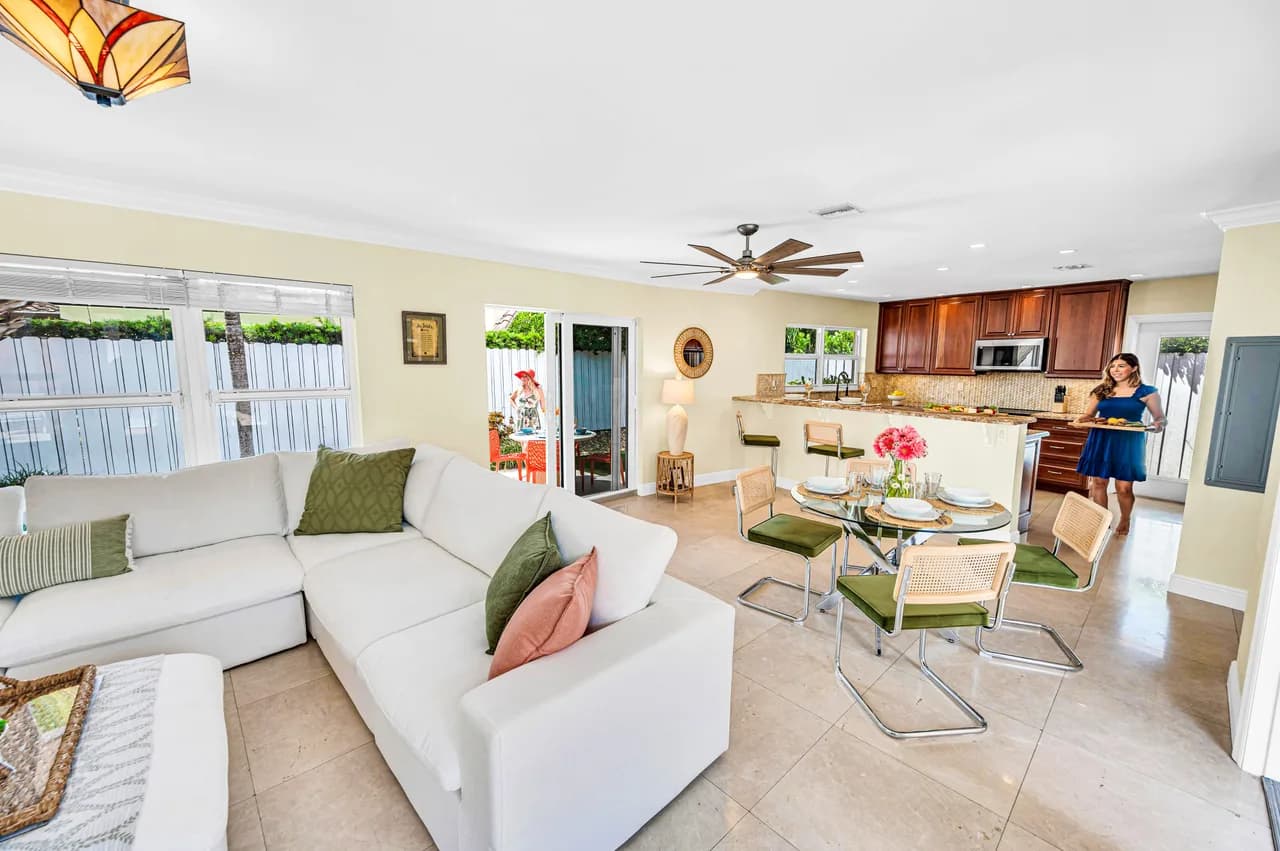 Heated Pool Four Bedroom Villa in Harbor Heights photo 2