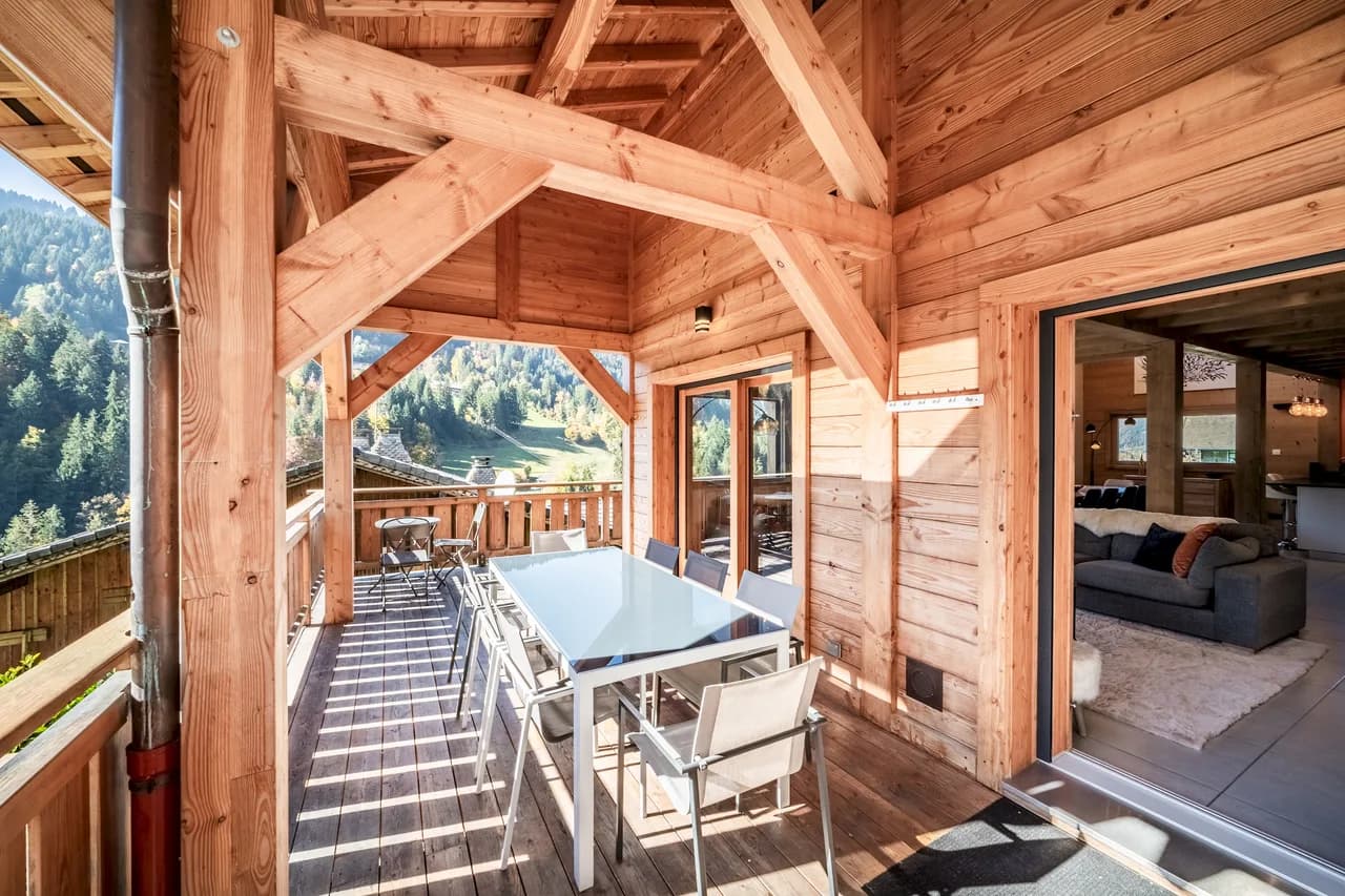 Jacuzzi Chalet Retreat in Morzine photo 3