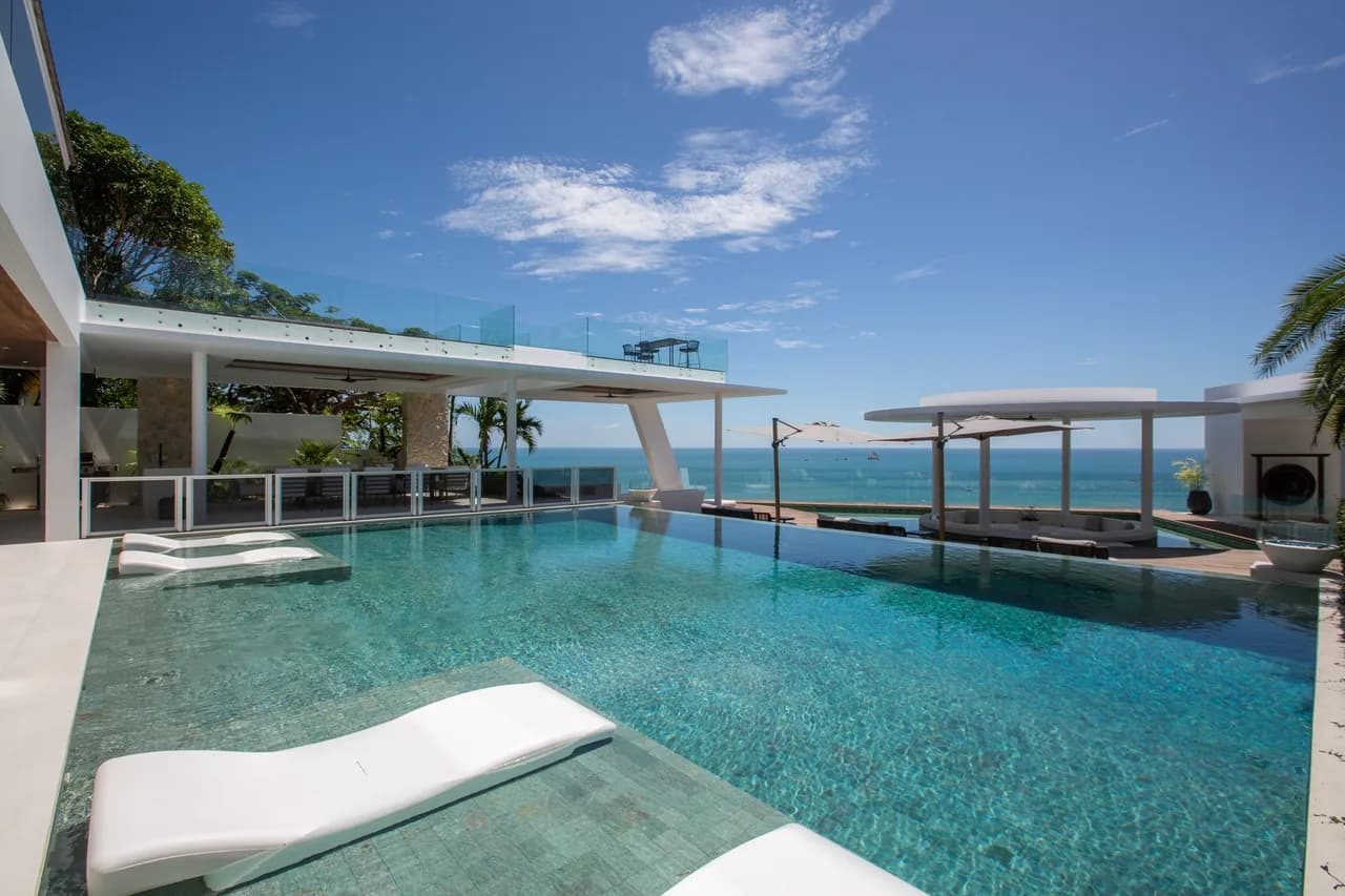 Luxury Chef-Serviced Villa in Bo Put photo 3