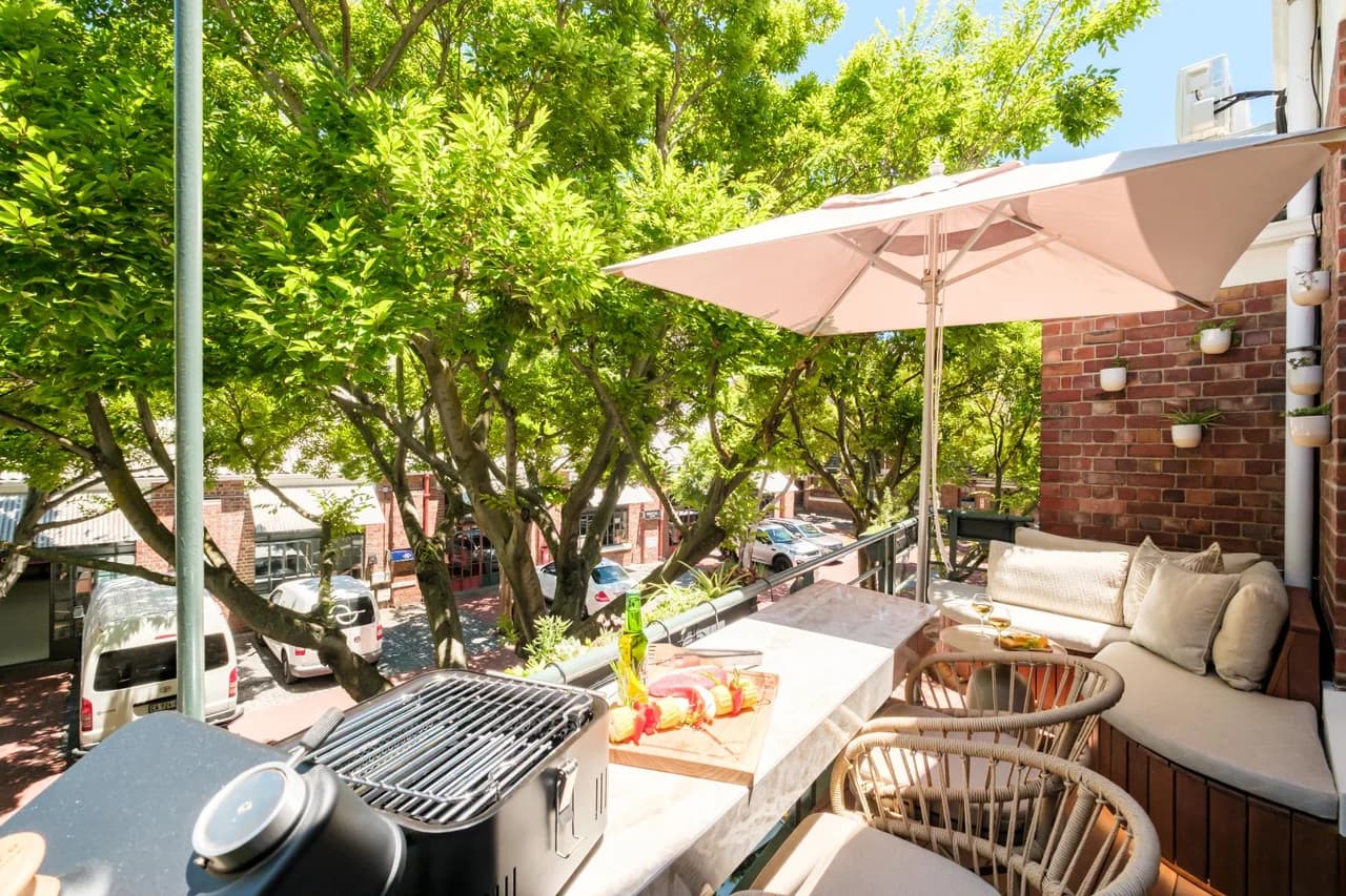 Prime Location Three Bedroom Loft in Cape Town photo 4