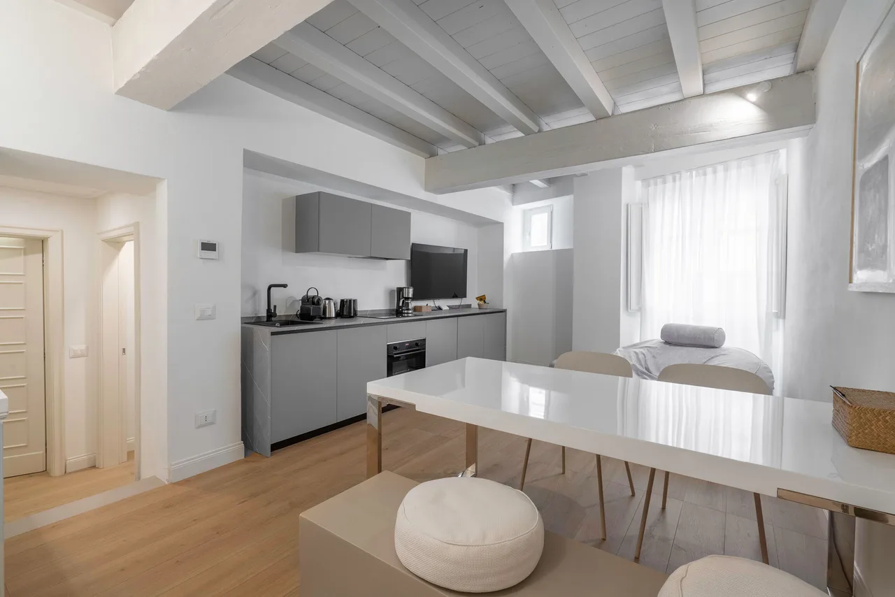 Elegant One Bedroom Apartment in Florence photo 2