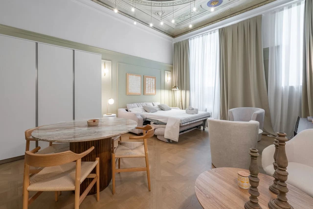 Loft-Style One Bedroom Apartment in Quartiere 1 photo 5