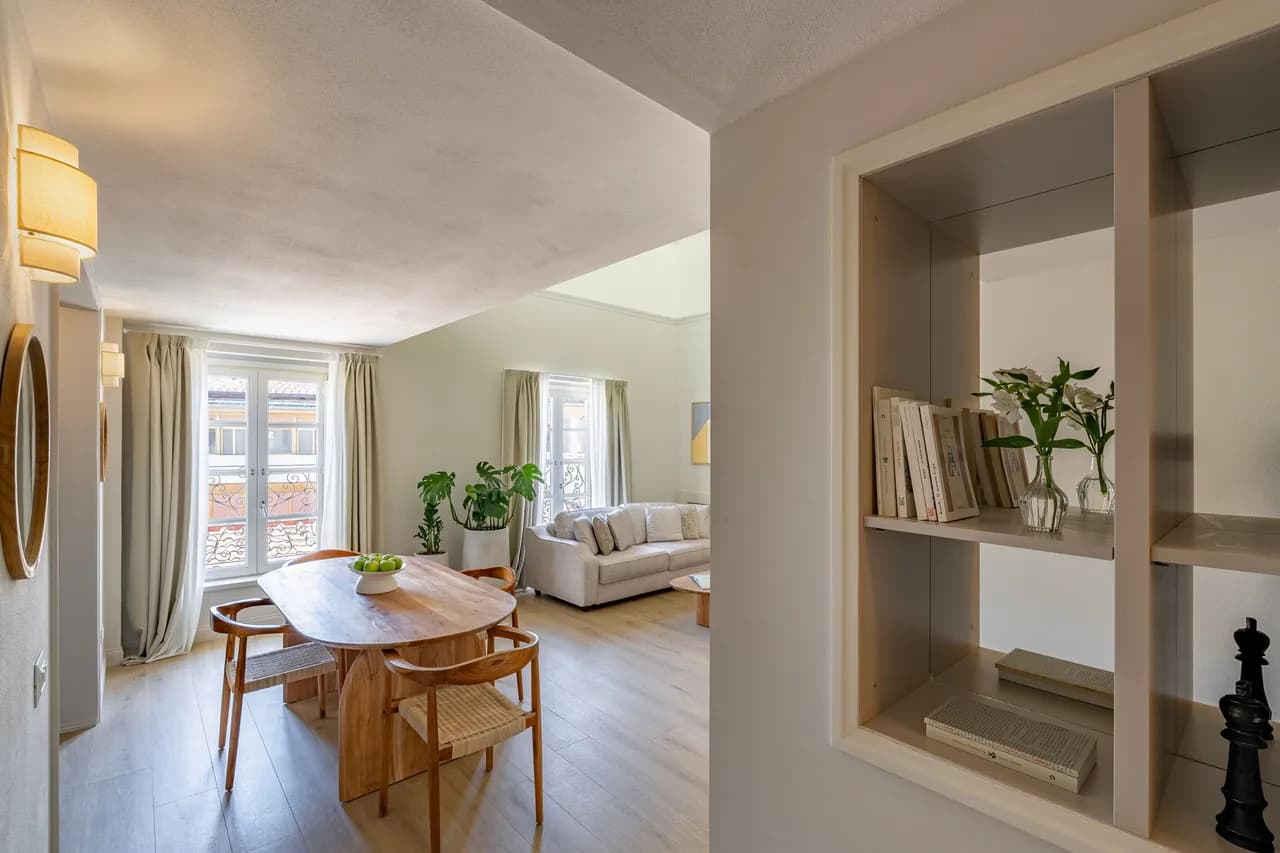 Elegant One Bedroom Apartment in Quartiere 1 photo 4
