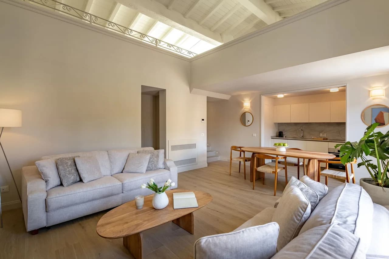 Elegant One Bedroom Apartment in Quartiere 1 photo 5