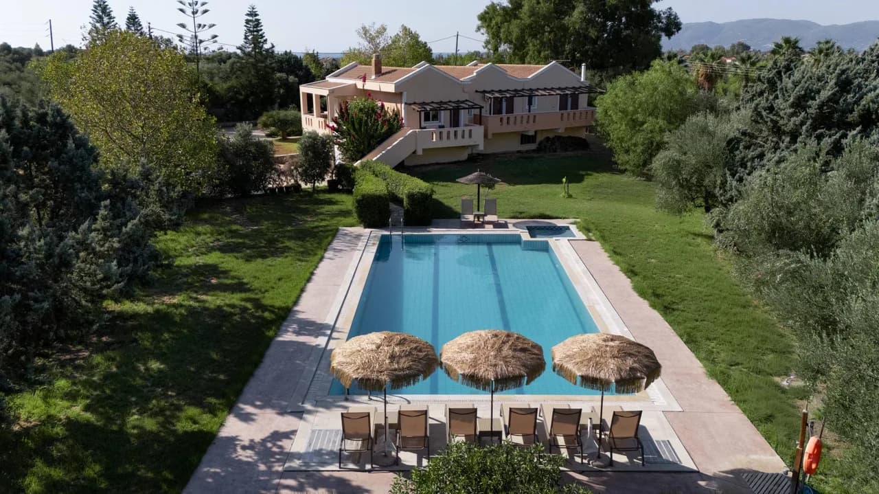 Garden Jacuzzi Villa in Margareika Georgia photo 2