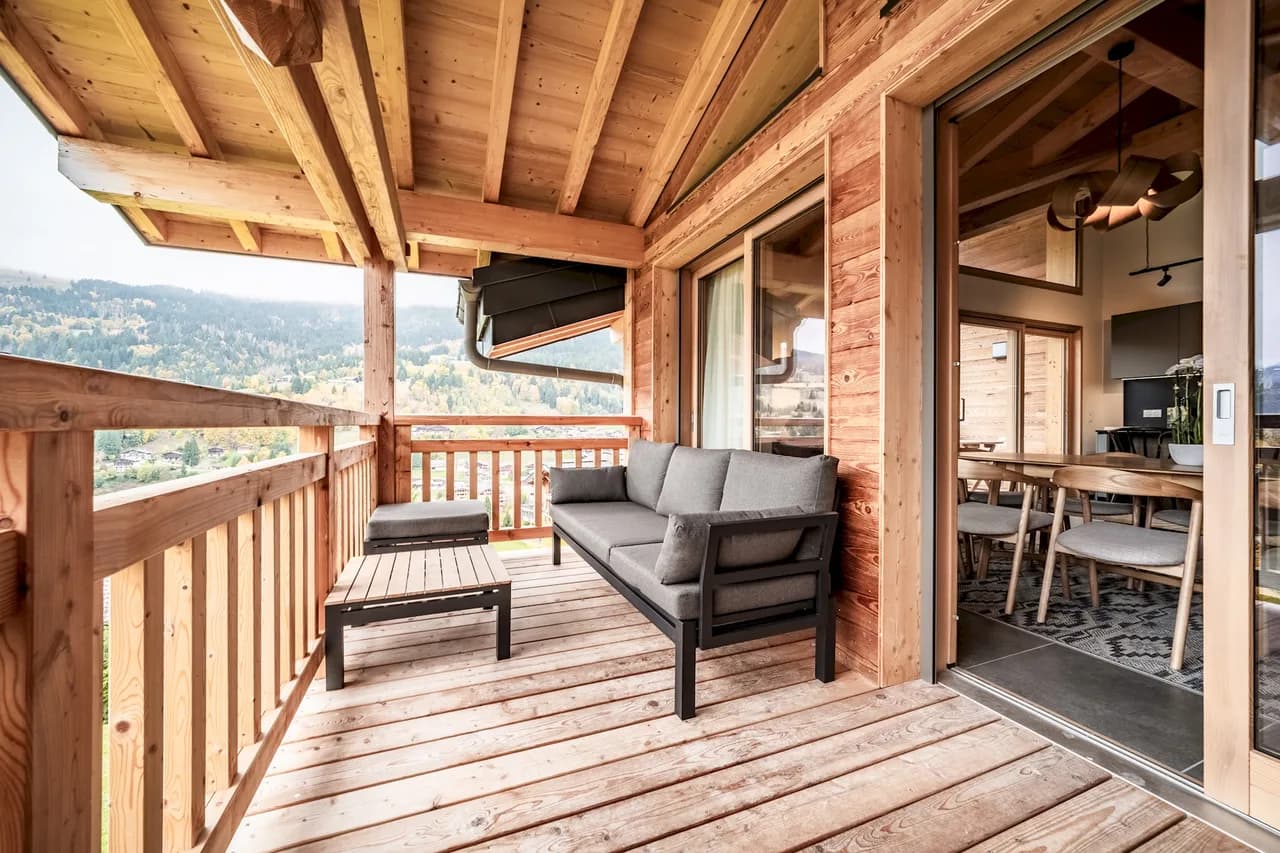 Alpine Duplex with Hot Tub in Les Gets photo 3