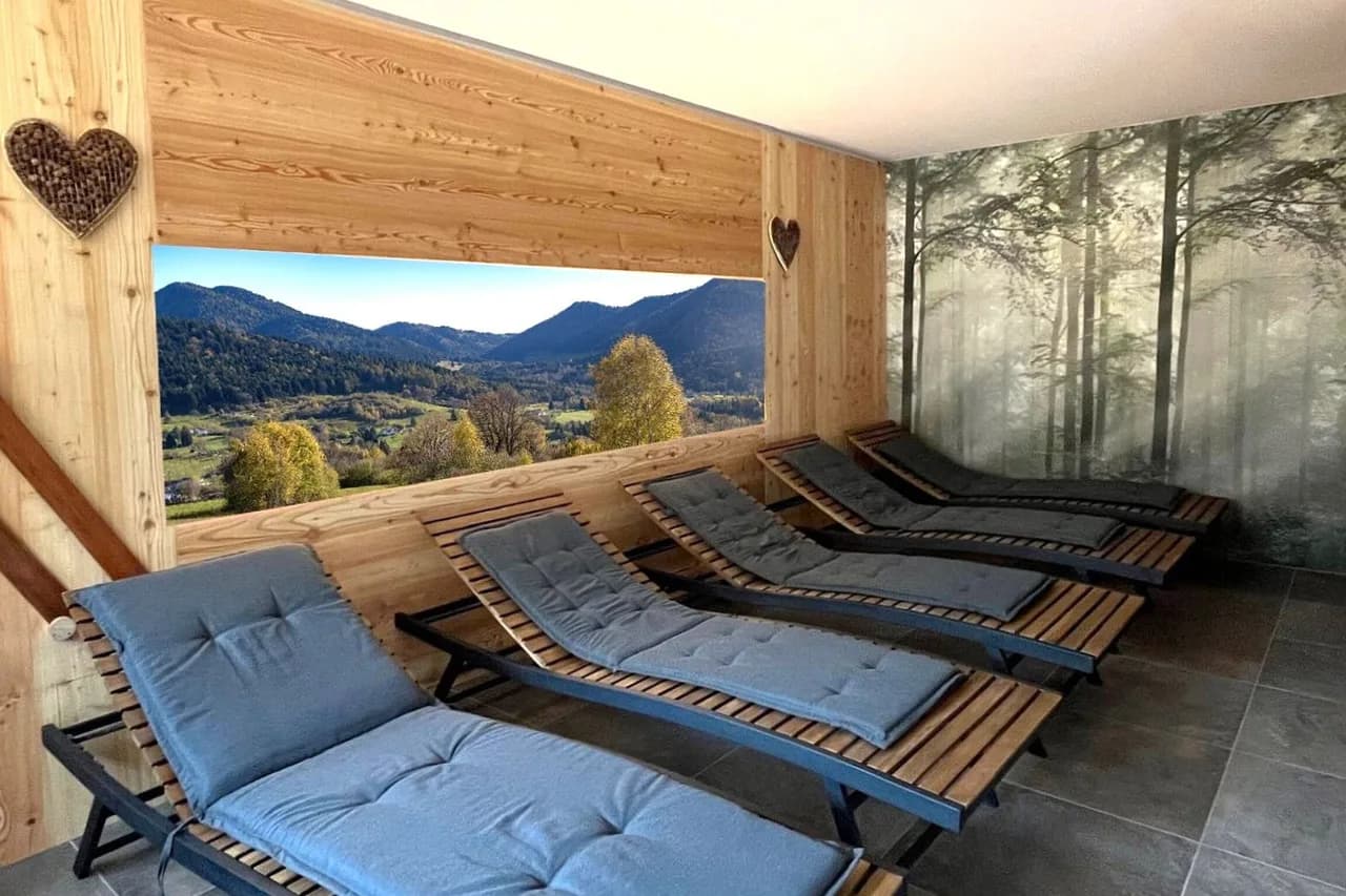 Balcony Terrace House in Limana photo 4