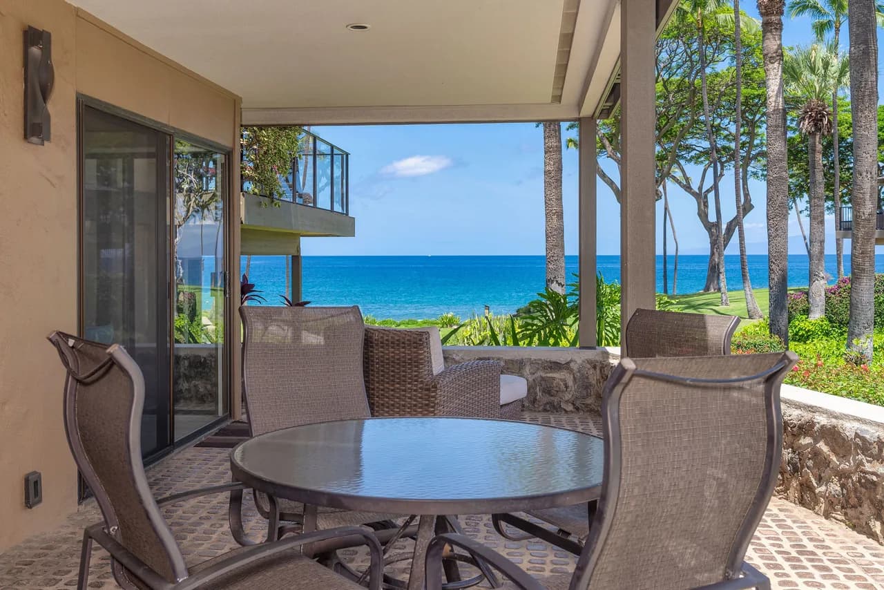 Oceanfront One Bedroom Condo in Wailea-Makena photo 2