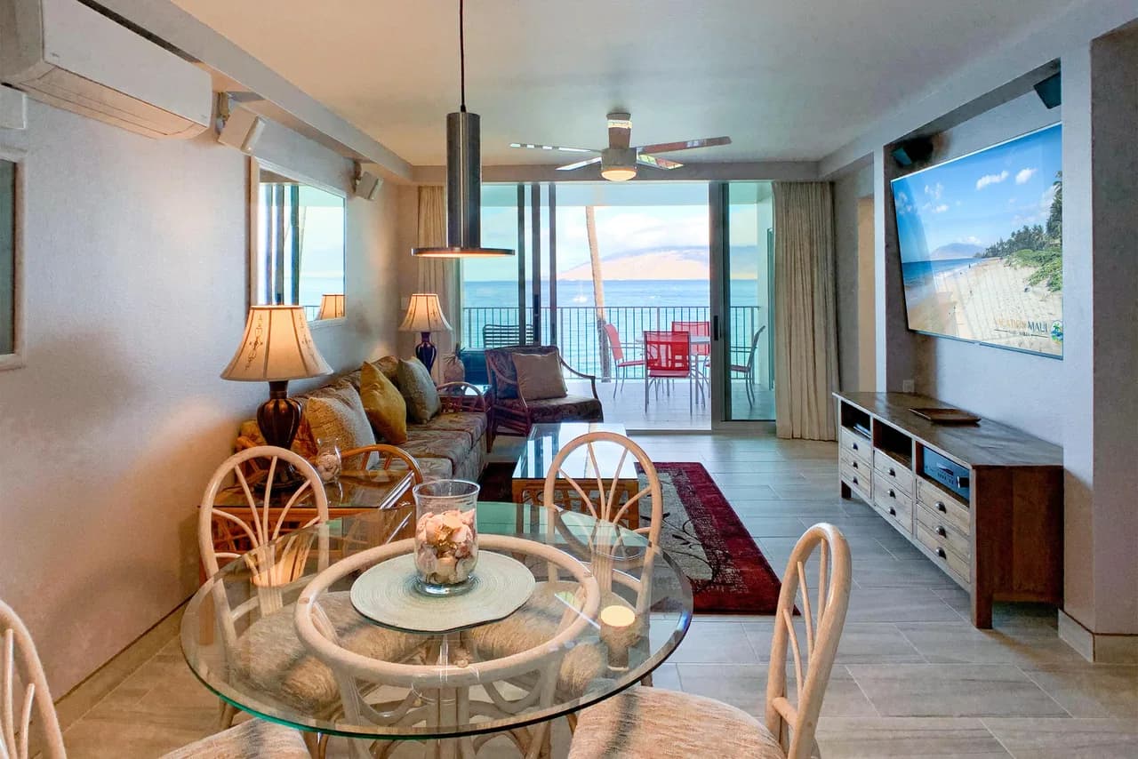Renovated Oceanfront One Bedroom in Kihei Maui photo 2