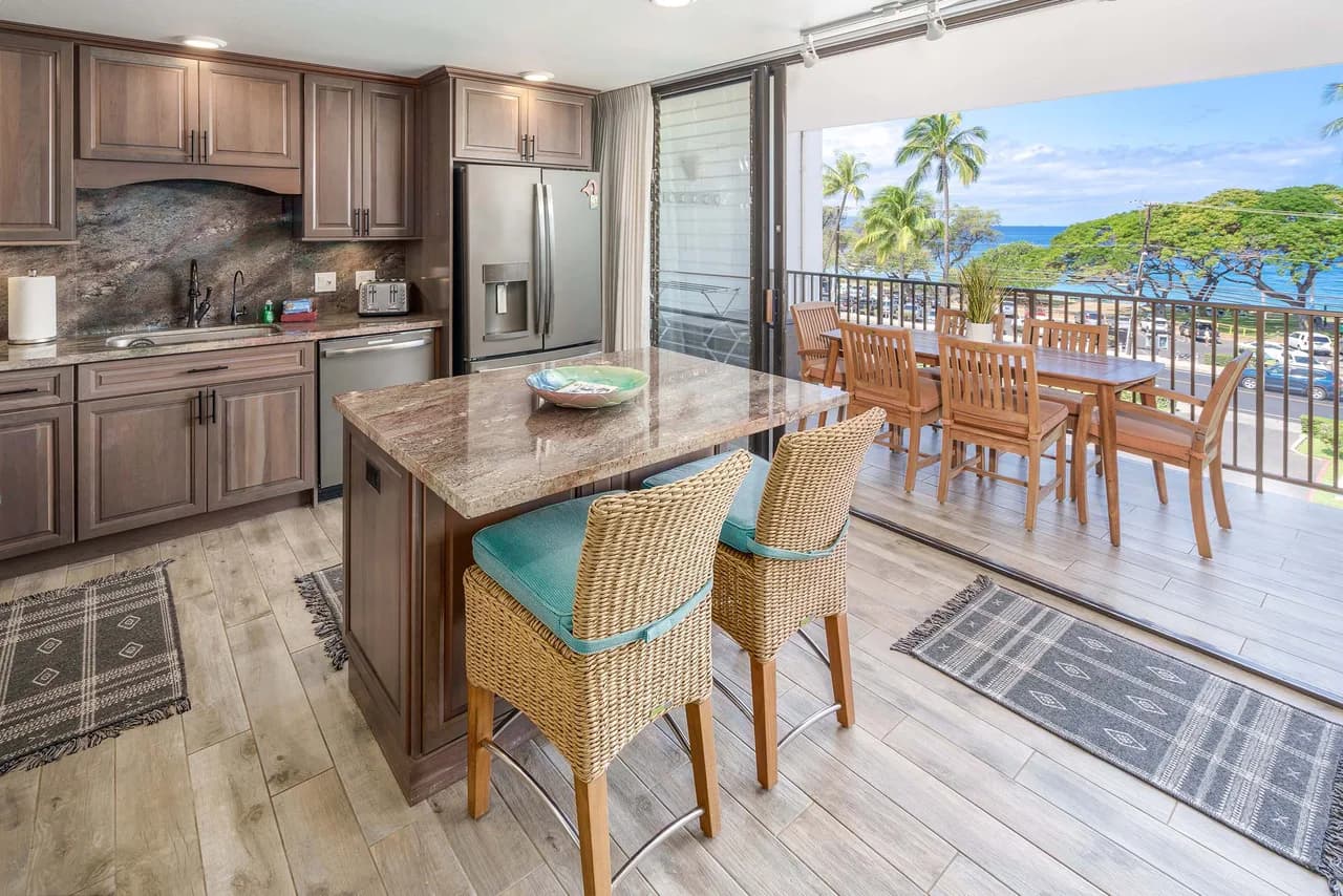 Modern Two Bedroom Oasis in Wailea-Makena photo 3