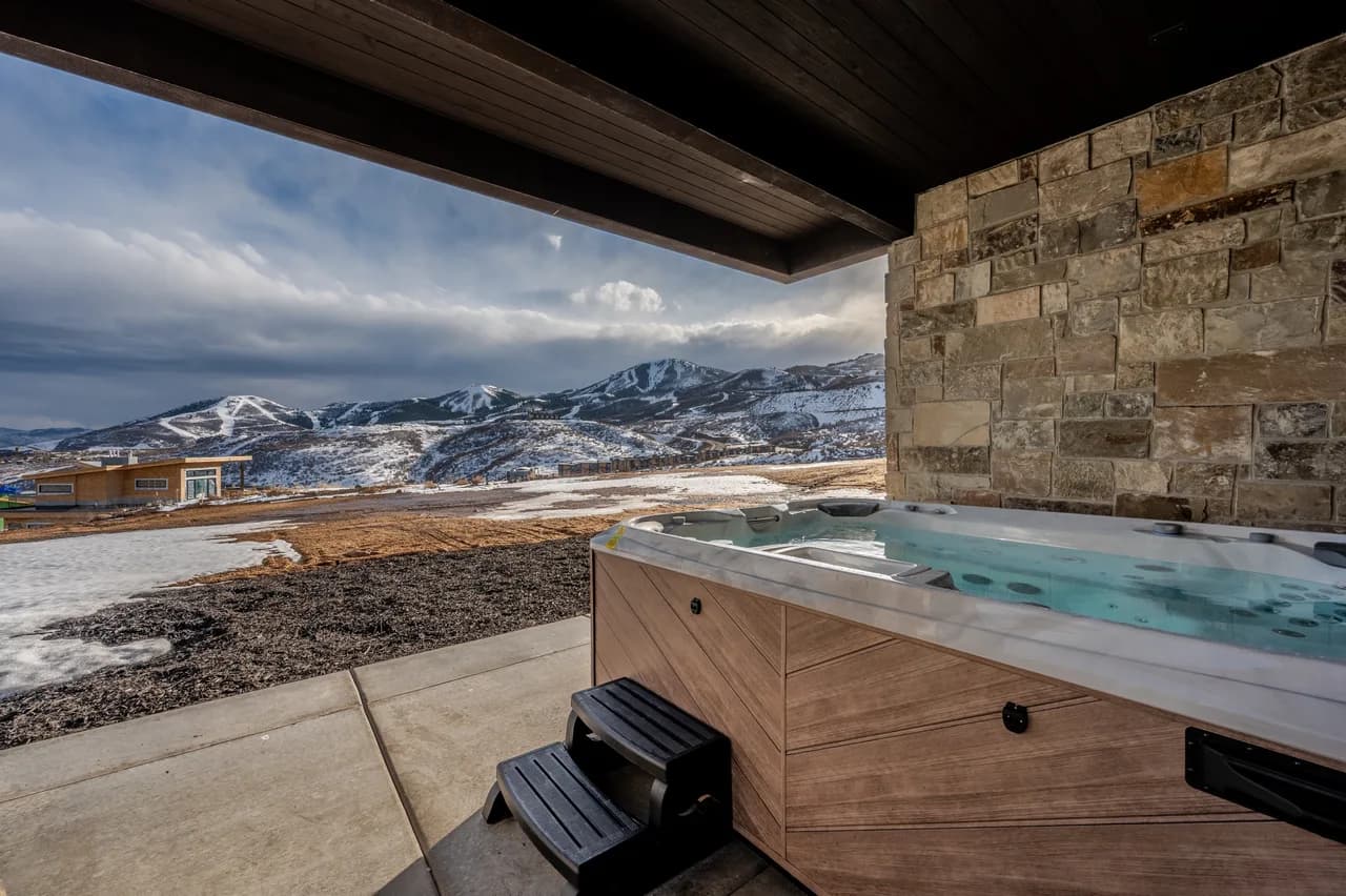 Mountain View Villa with Hot Tub in Park City photo 3