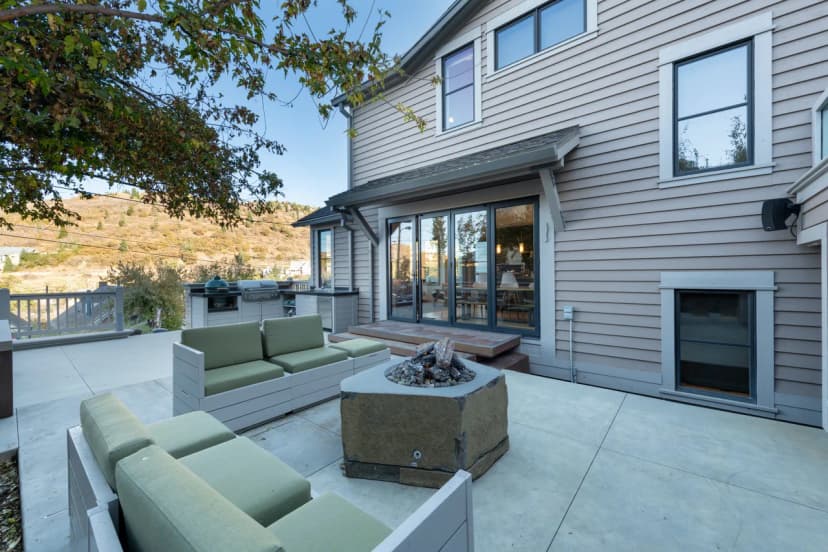 Ski-In Four Bedroom Retreat in Park City