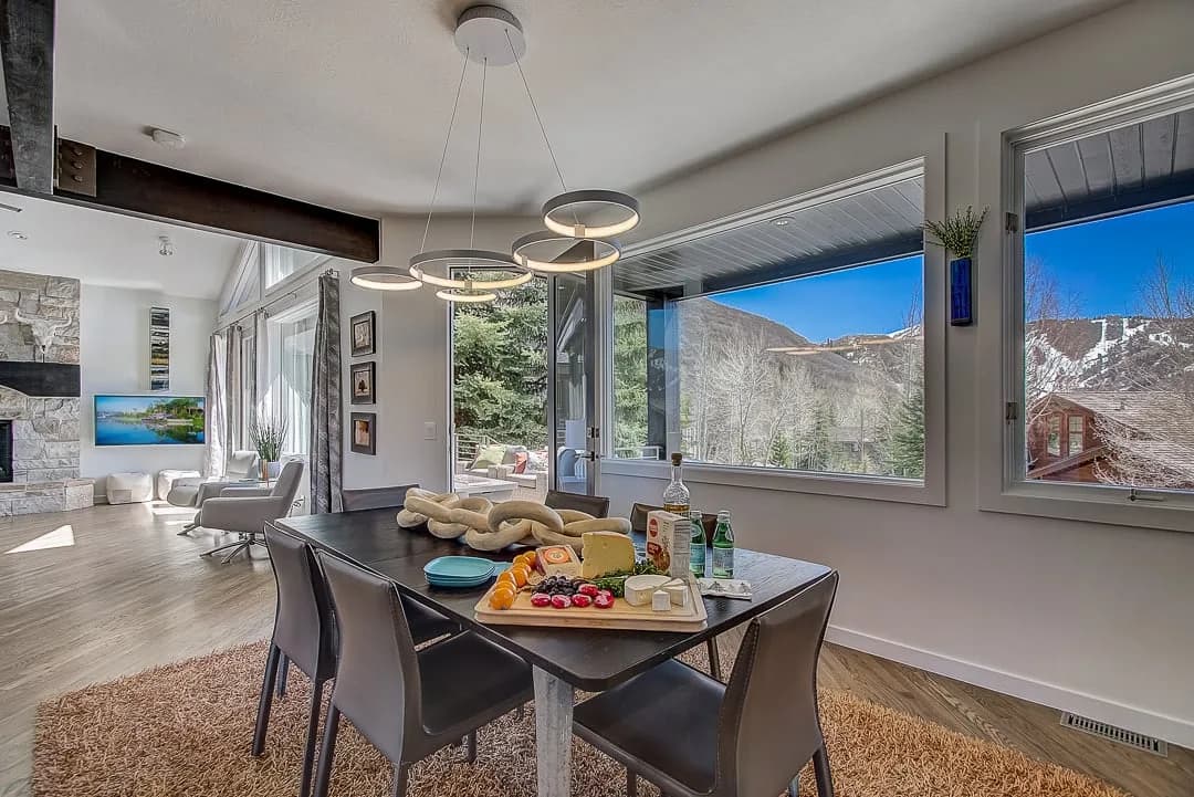 Secluded Four Bedroom Villa in Park City photo 4