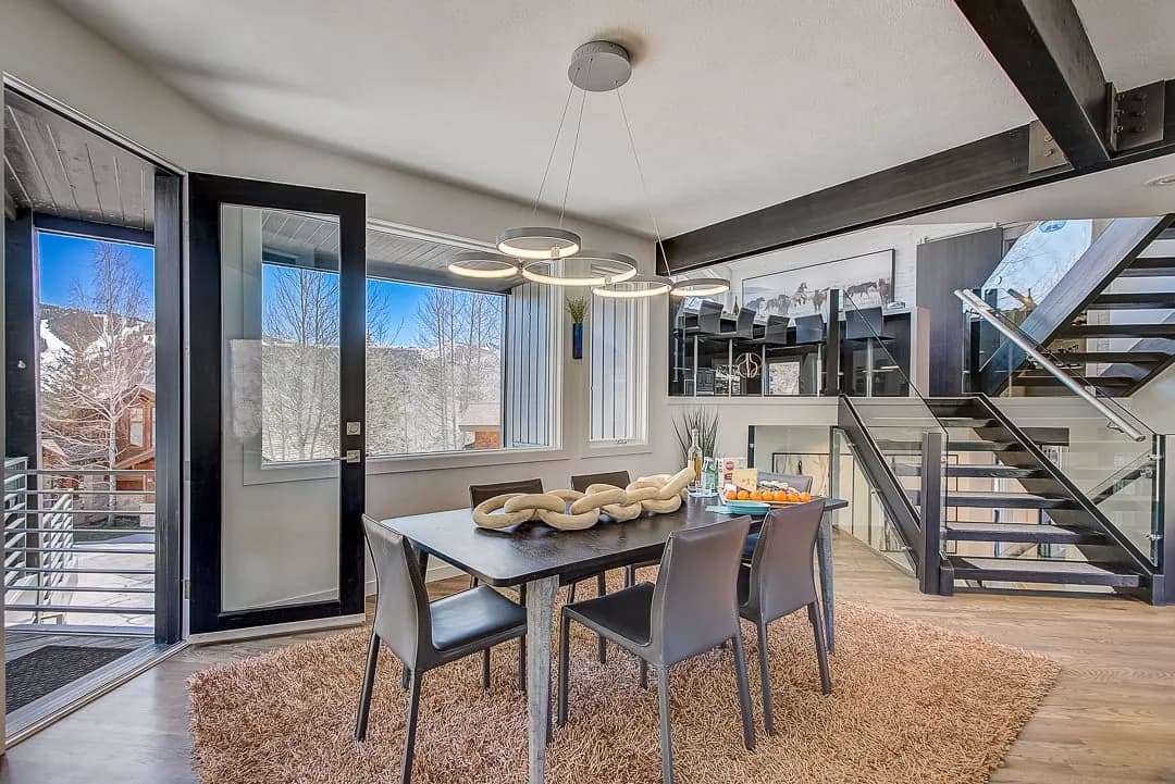 Secluded Four Bedroom Villa in Park City photo 5