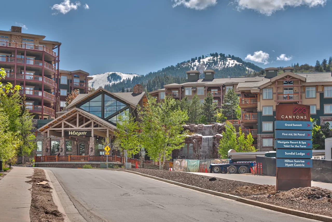 Ski-In Ski-Out Two Bedroom in Park City photo 2