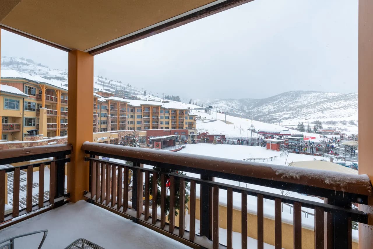 Private Patio Ski-In-Out Condo in Park City photo 3