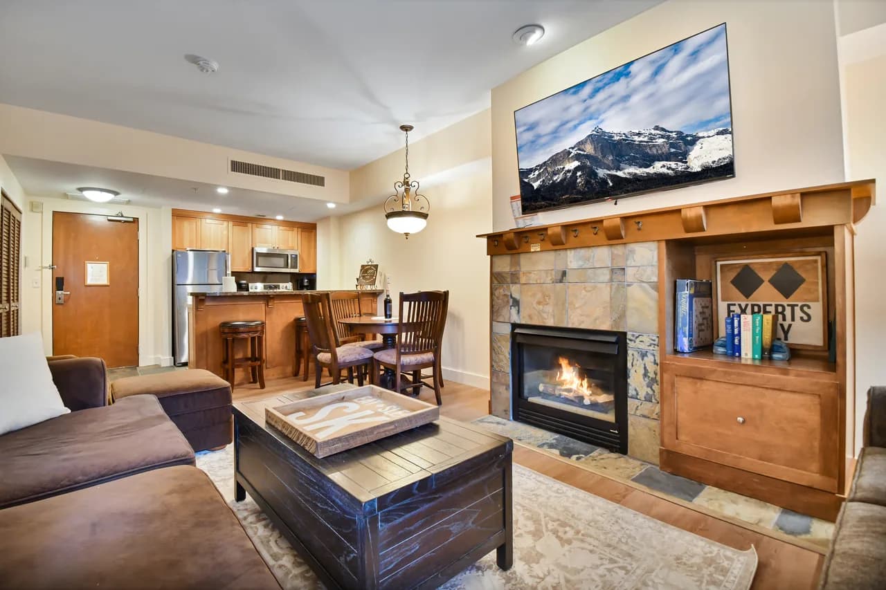 Patio Access Two Bedroom Villa in Park City photo 5