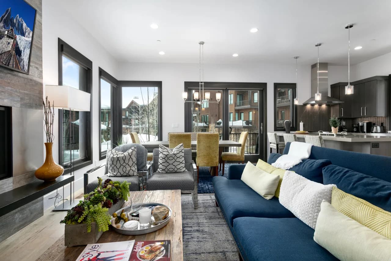 Decked Townhome Overlooking Heated Pool in Park City photo 2