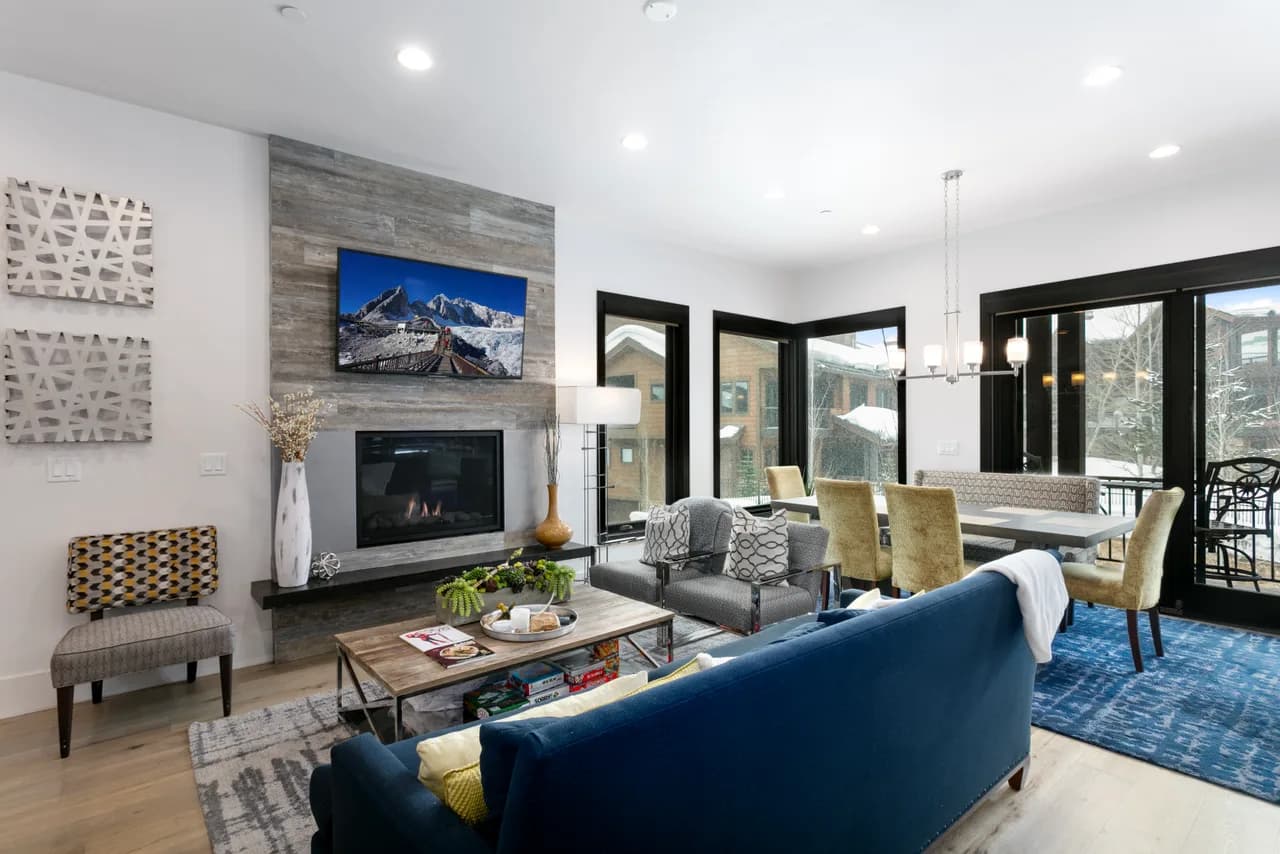 Decked Townhome Overlooking Heated Pool in Park City photo 5