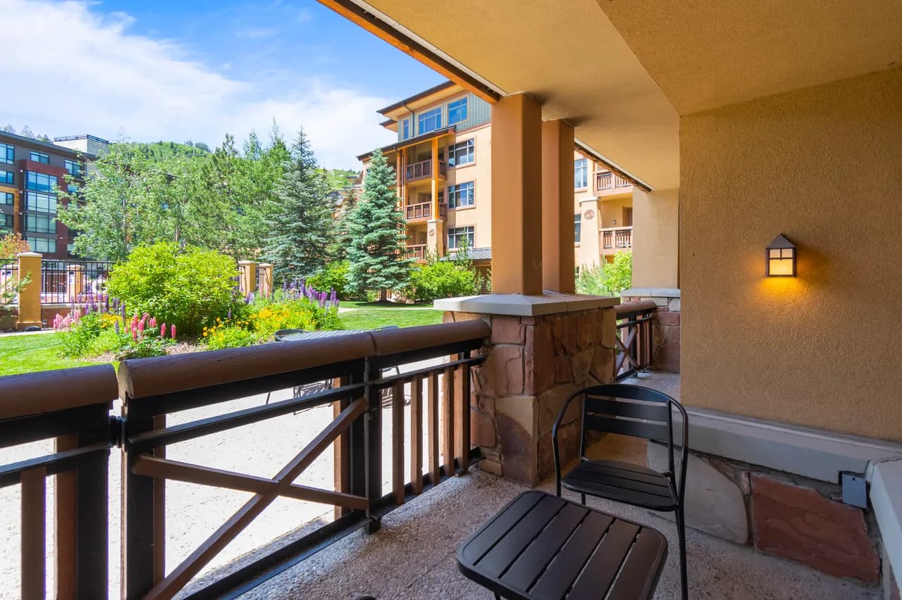 Private Patio Two Bedroom Villa in Park City photo 2