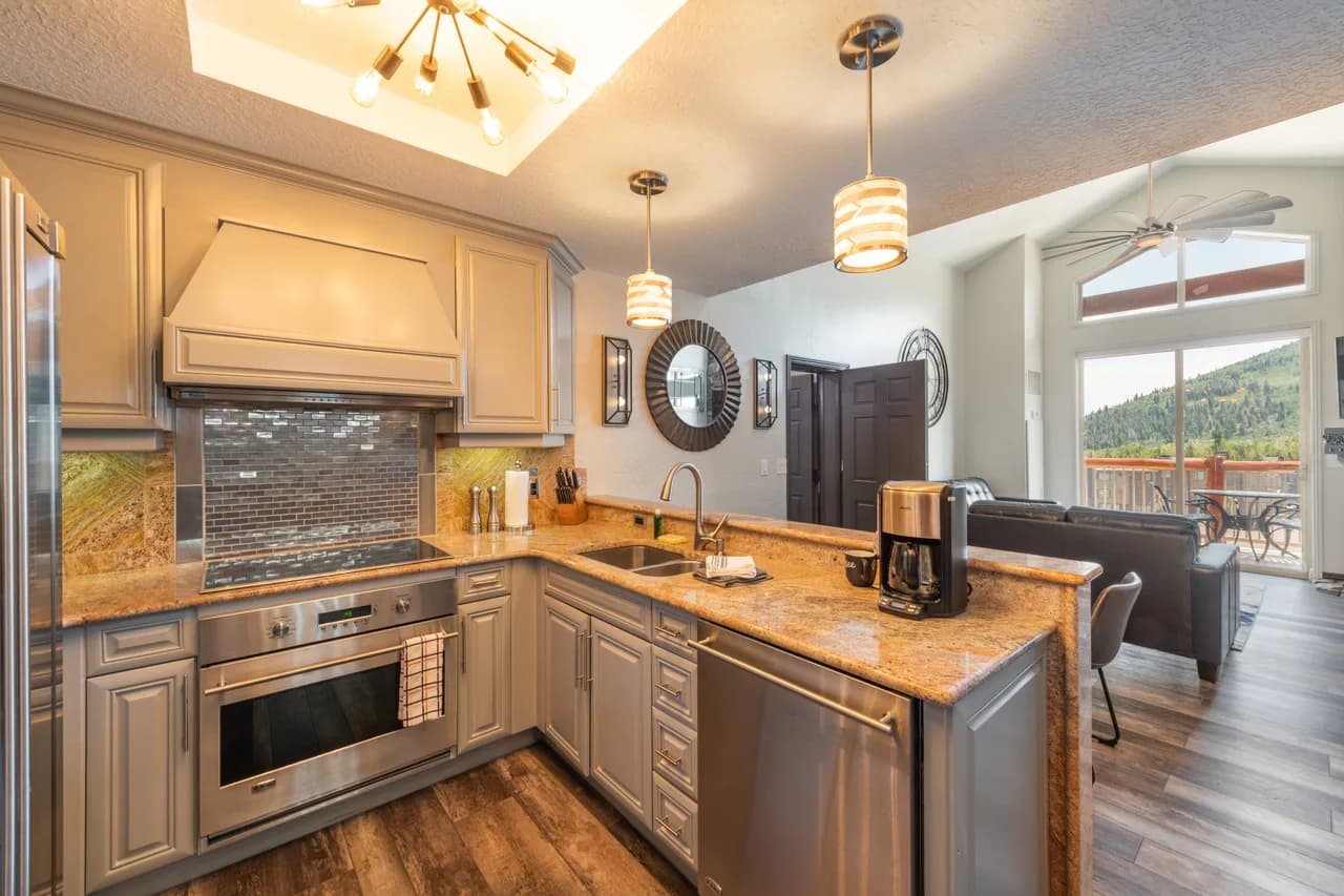 Private Patio One Bedroom Retreat in Park City photo 4