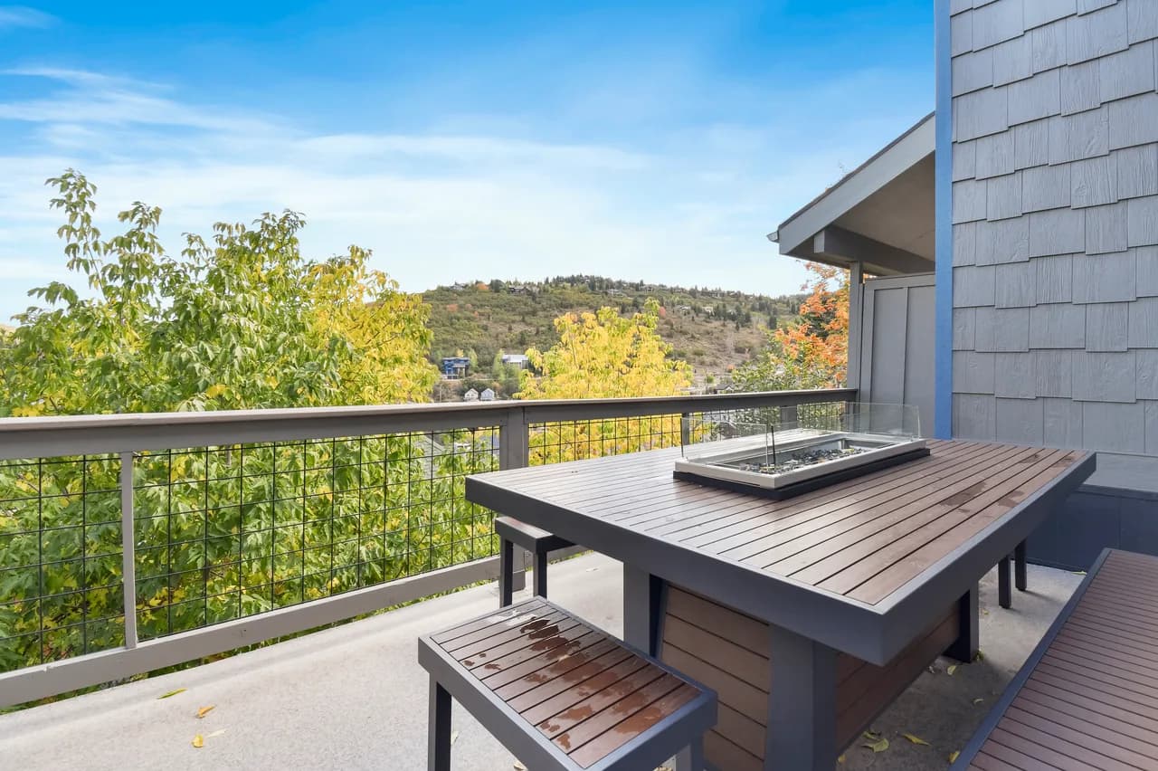 Charming Three Bedroom Retreat in Park City photo 5