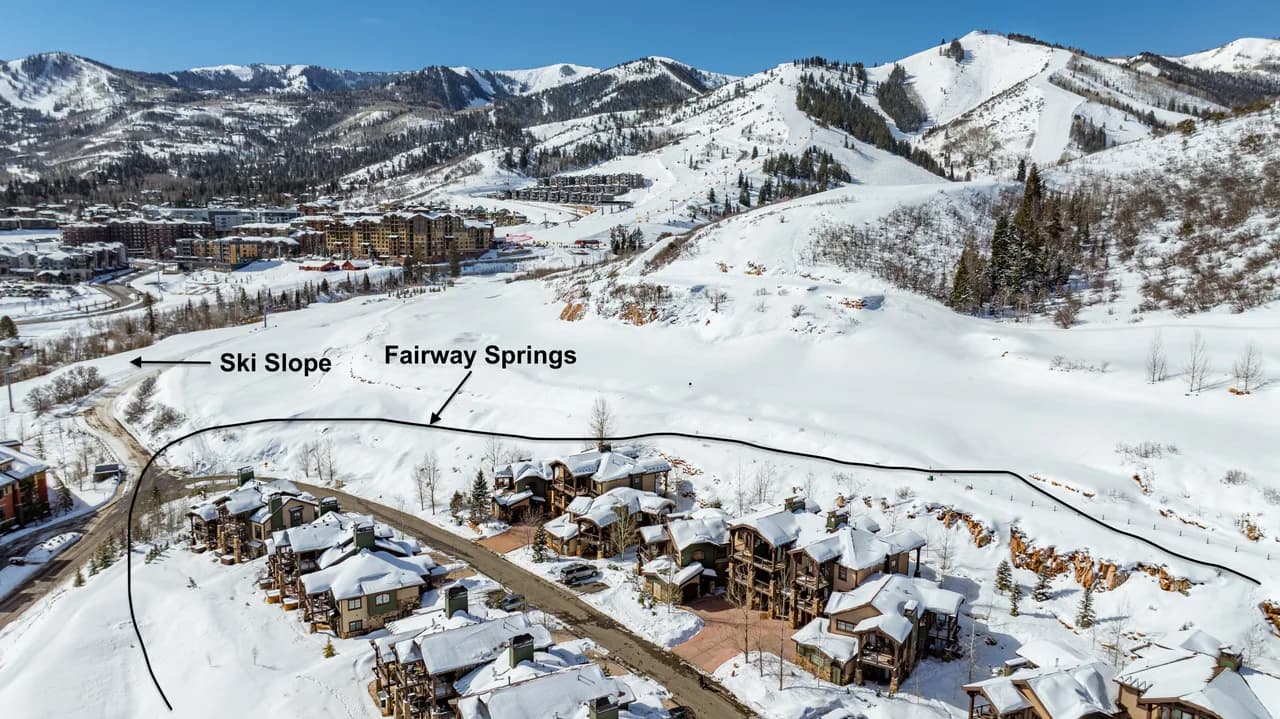 Ski-In Access Three Bedroom Villa in Park City photo 2