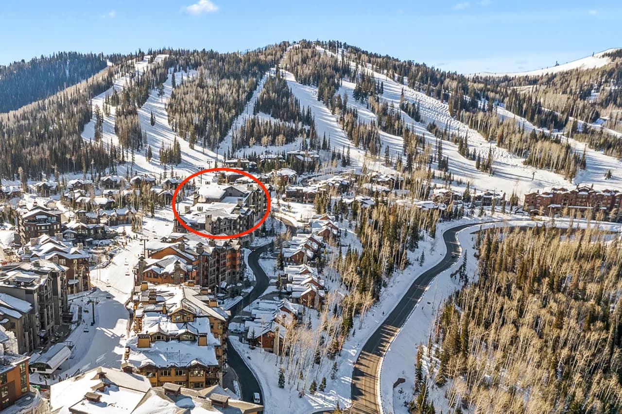 Mountain View Balcony Villa in Park City photo 2