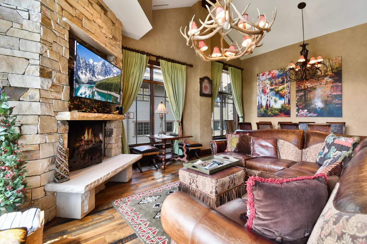 Mountain View Balcony Villa in Park City photo 5
