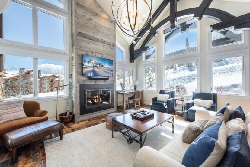 Mountainside Retreat with Hot Tub in Park City