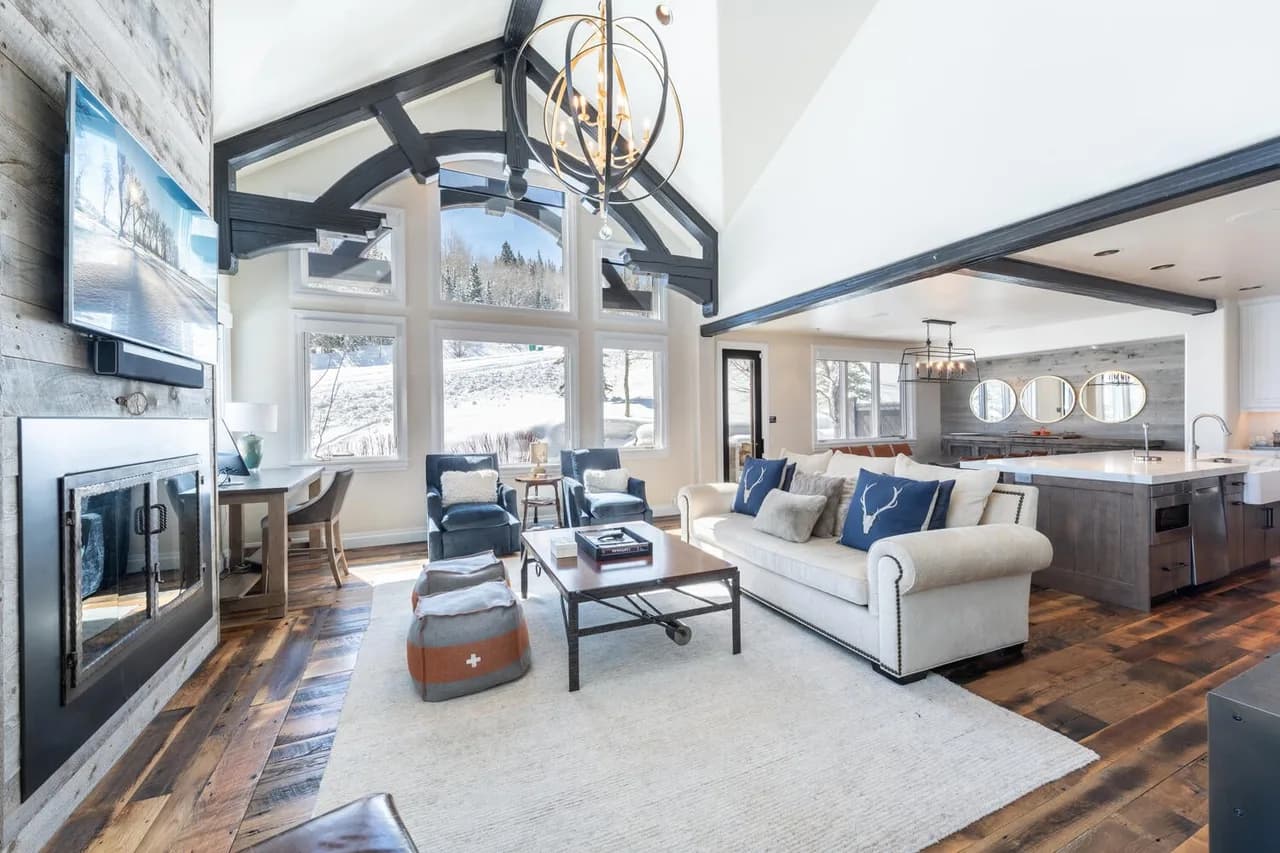 Mountainside Retreat with Private Hot Tub in Park City photo 5