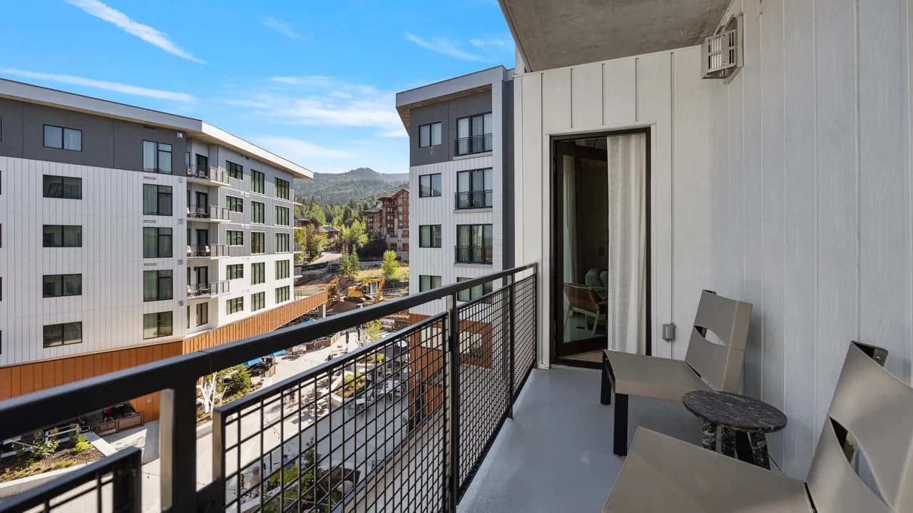 Rooftop Pool Two Bedroom Condo in Park City Utah photo 4