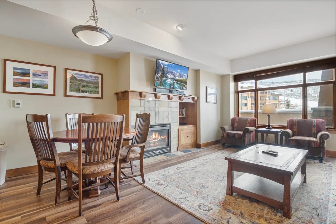 Outdoor Pool Two Bedroom Condo in Park City photo 3