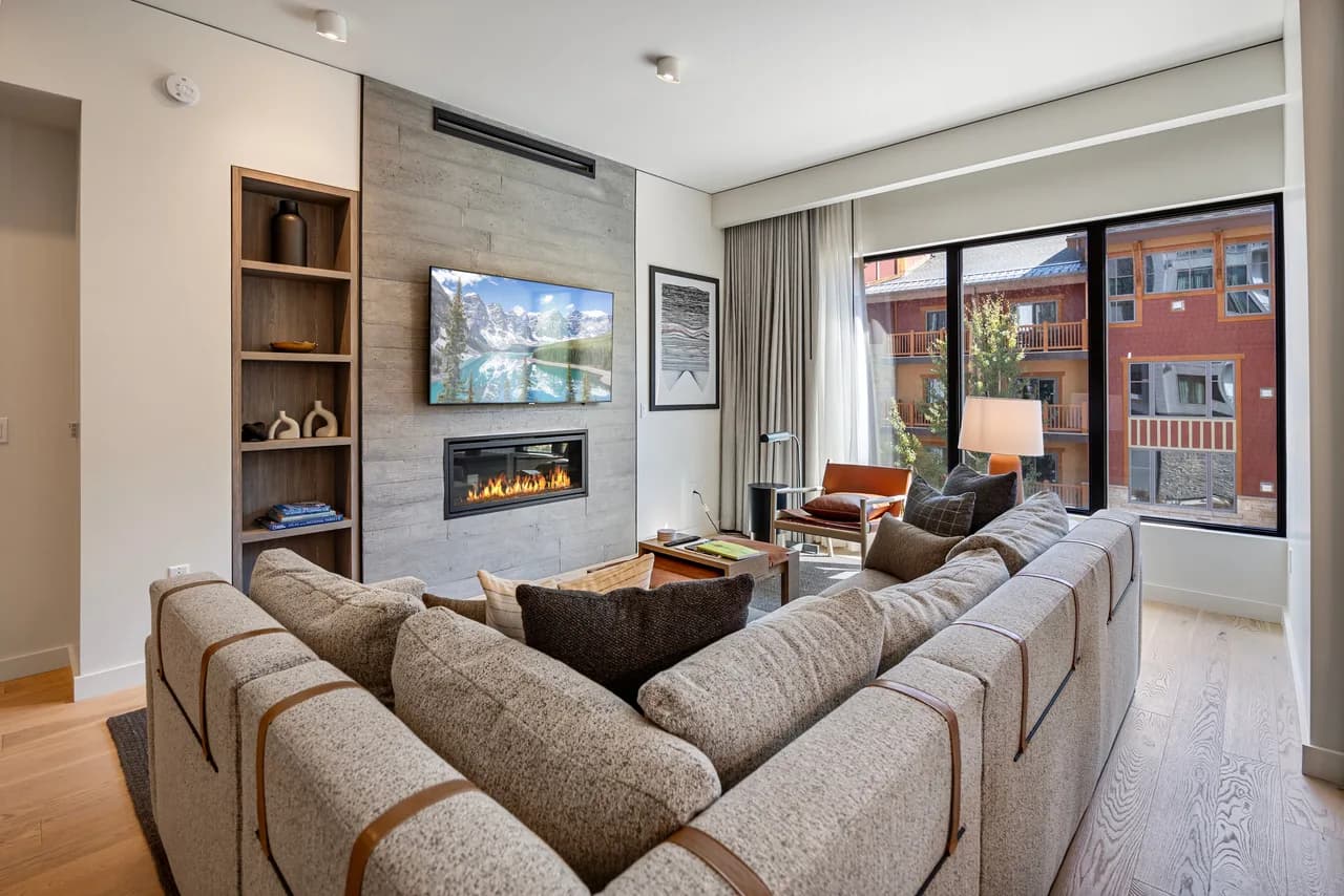 Rooftop Pool Three Bedroom Condo in Park City Utah photo 3