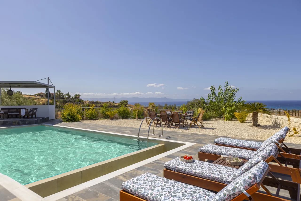 Balcony Conservatory Villa in Ayia Marina Chrysochous photo 2
